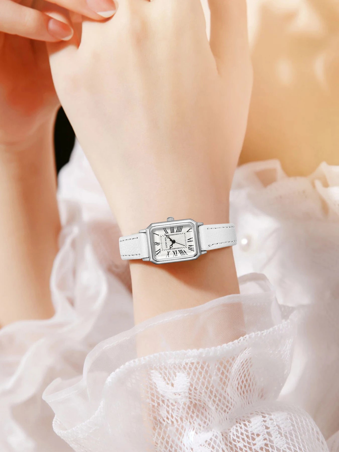 Fashion Rectangle Quartz Wrist Watch for Women Luxury Brand Roman Dial Leather Strap Ladies Watches Clock