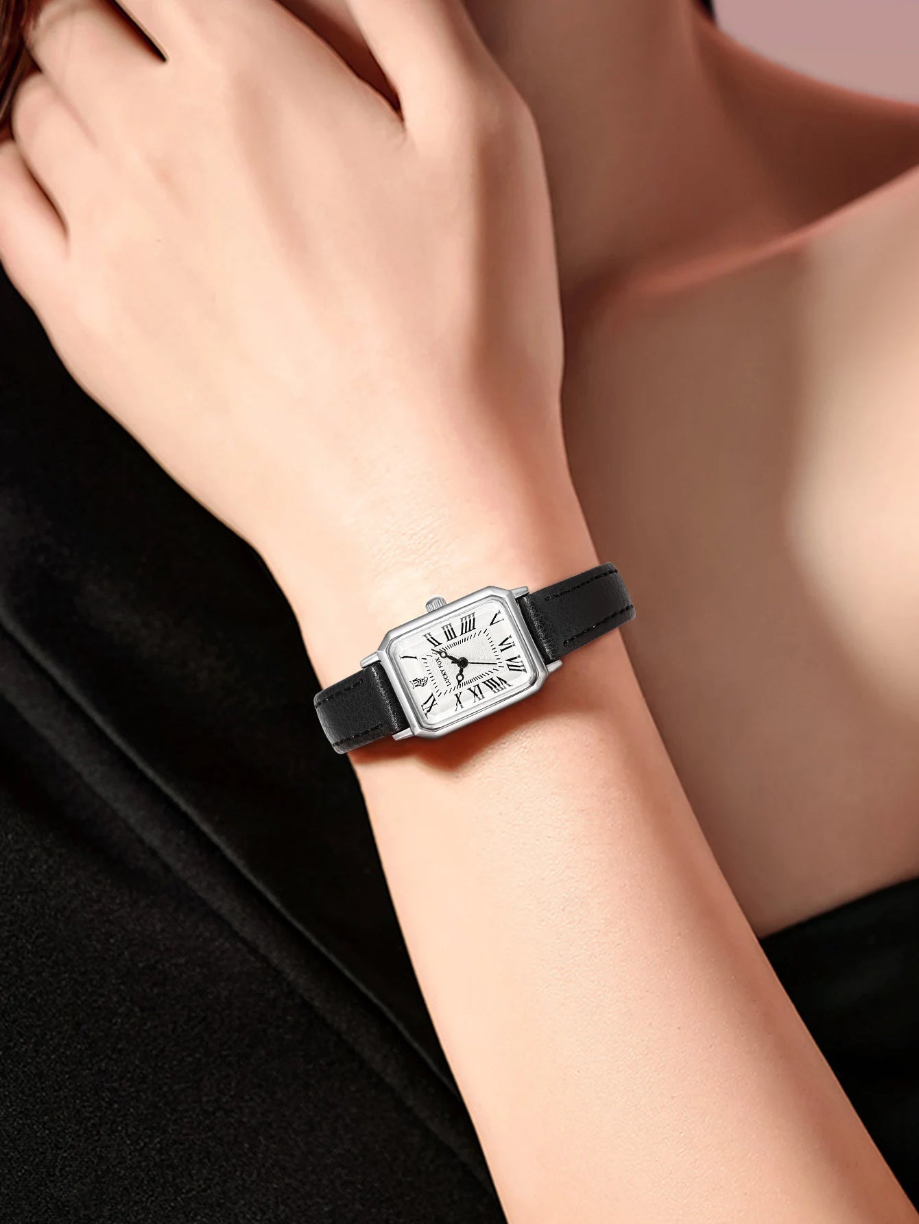 Fashion Rectangle Quartz Wrist Watch for Women Luxury Brand Roman Dial Leather Strap Ladies Watches Clock