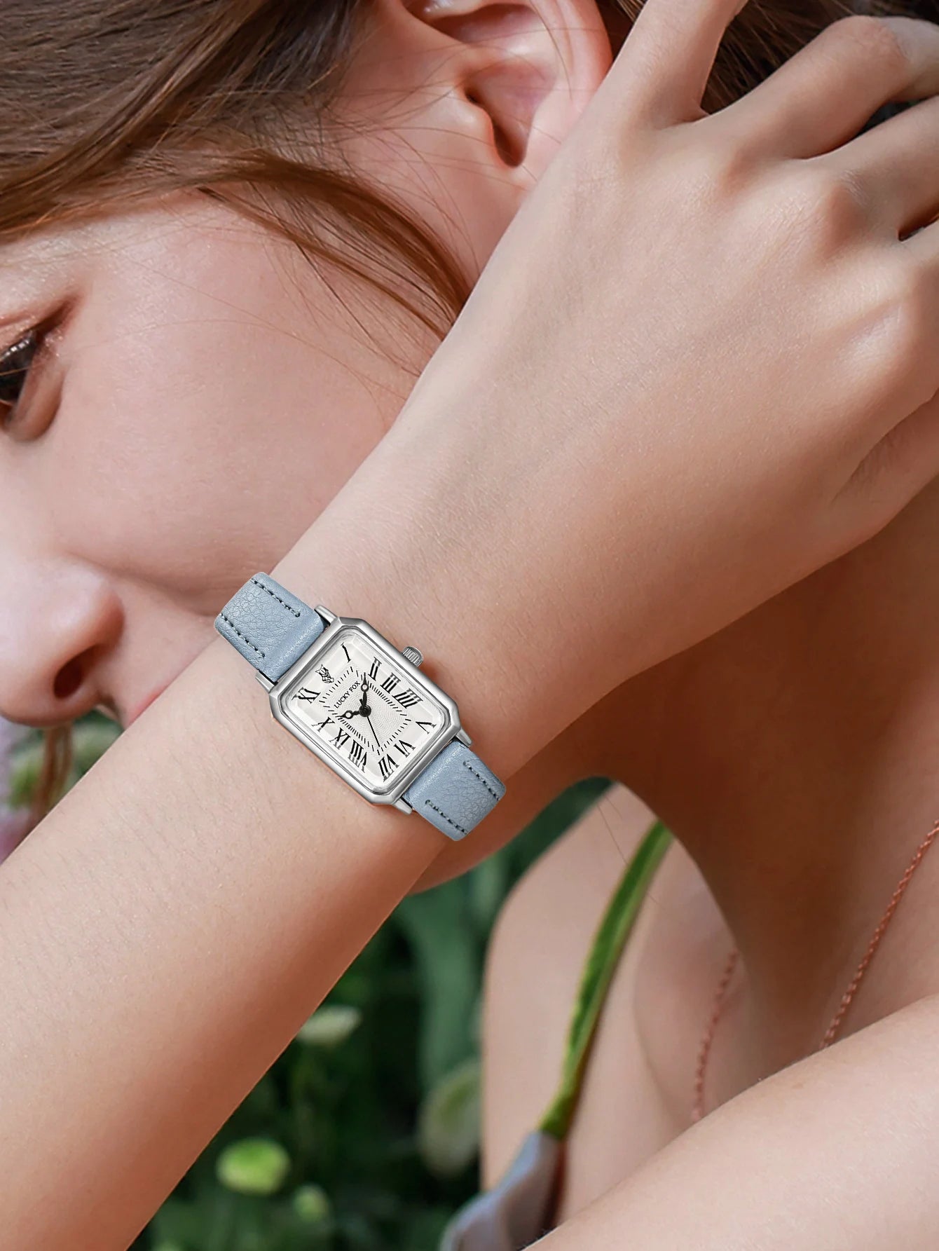 Fashion Rectangle Quartz Wrist Watch for Women Luxury Brand Roman Dial Leather Strap Ladies Watches Clock