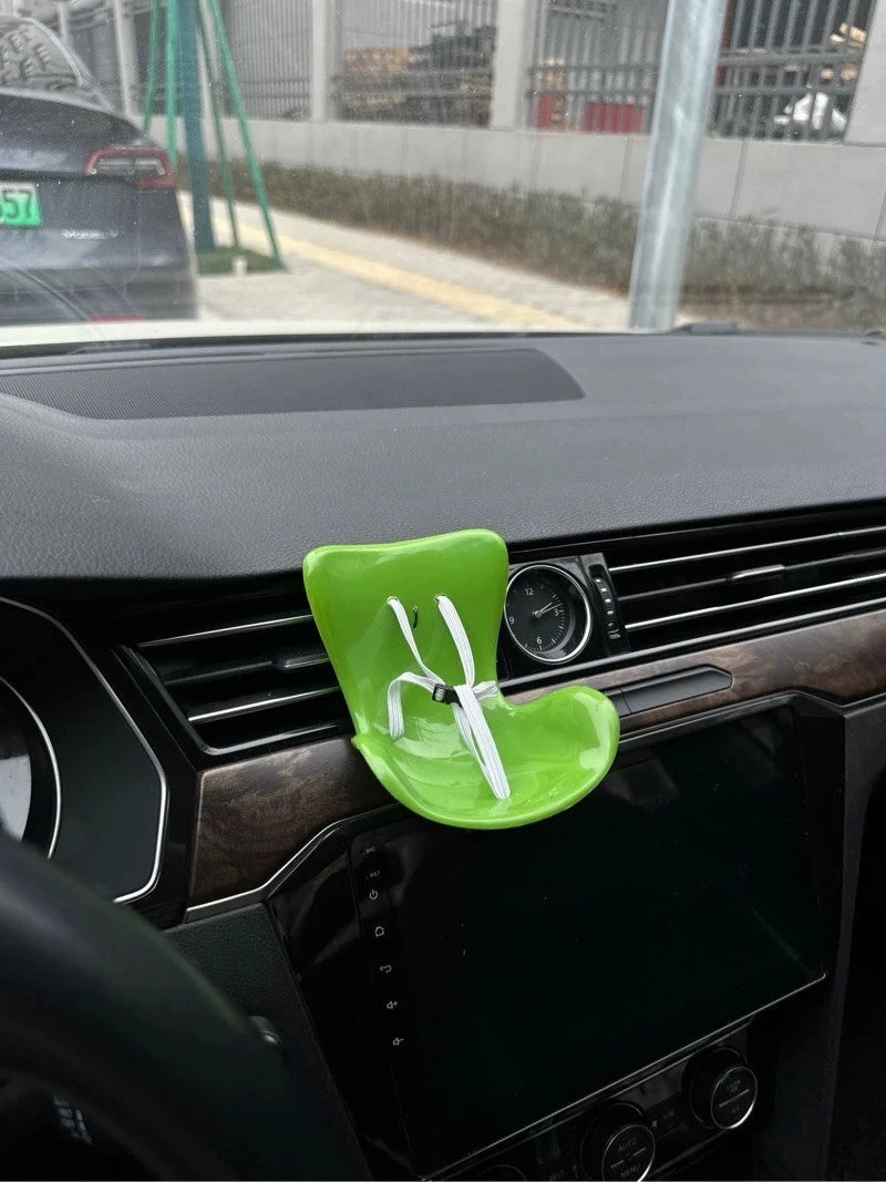 15-17cm doll Seat Labubu carseat Safety Seat Cute Doll Air Outlet Aromatherapy decoration high-grade Car Interior Decoration