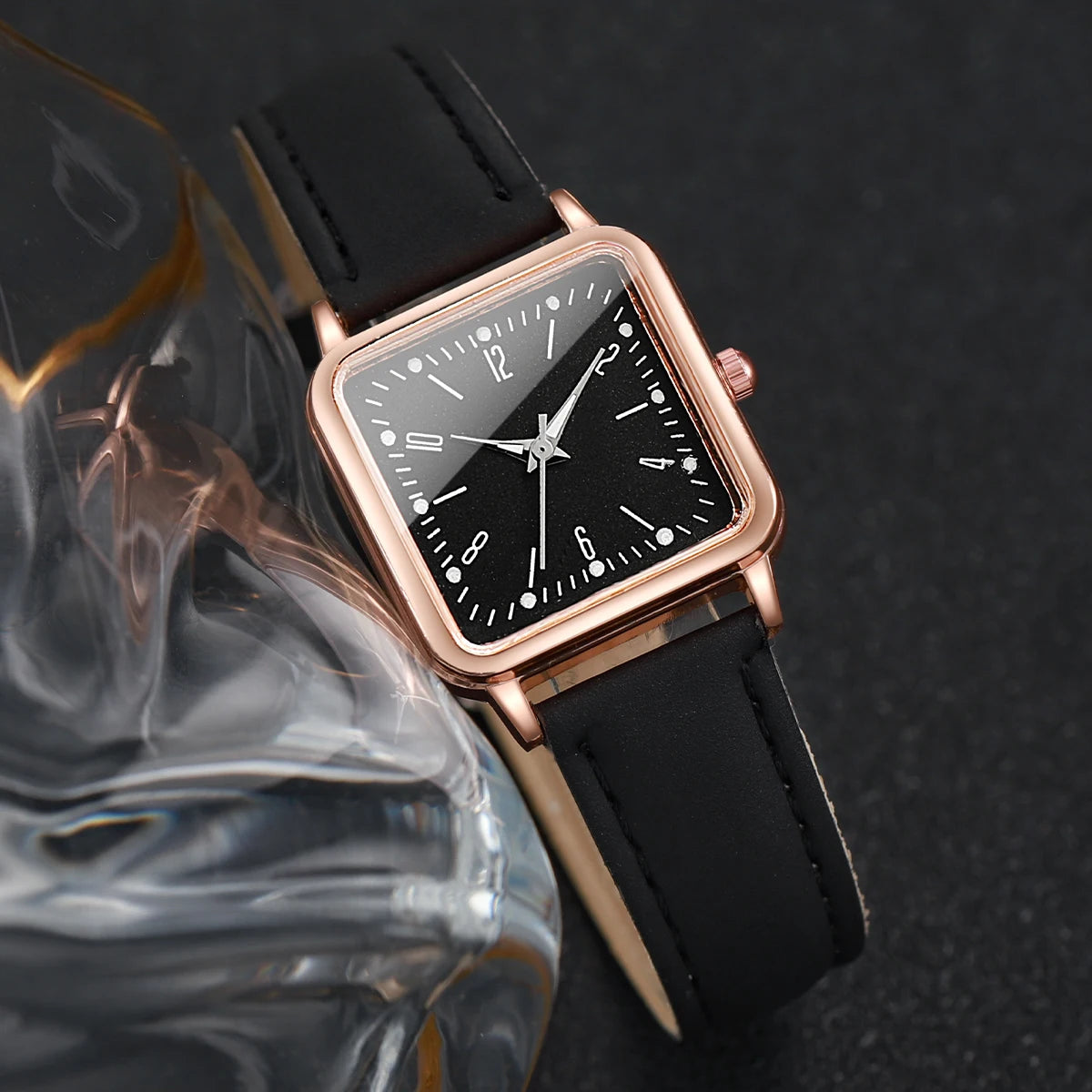 2/4PCS Fashion Square Women's Watch Leather Band Quartz Watches Heart Bracelet Set(Without Box)