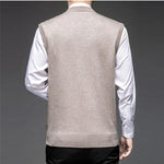New Spring Autumn Men's Knit Smart Casual Vests Fashion Patchwork Sleeveless Slim Fit V-Neck Knitted Pullovers Men Sweater Vest