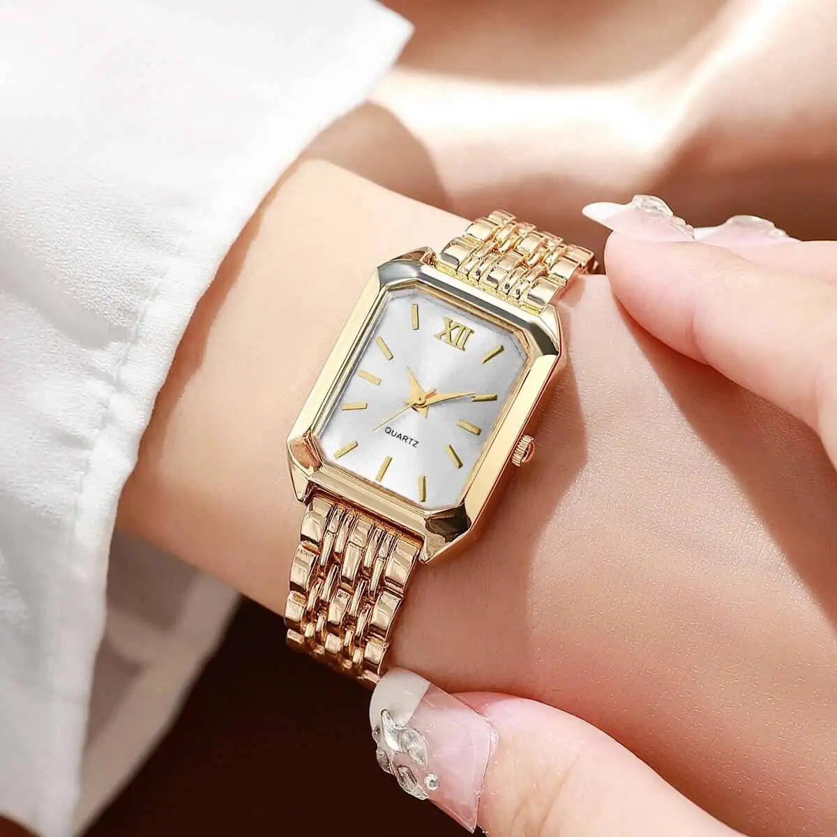 Fashion Rectangle Women Quartz Watch Luxury Analog Wristwatches Reloj Mujer Girls Clock Gift（Without Box）