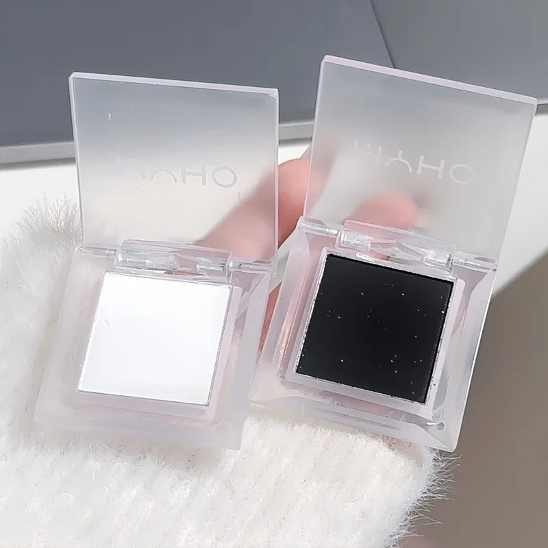 Matte white, monochrome, brightening eyeshadow tray for long-lasting, delicate makeup, as a highlight, for all skin tones