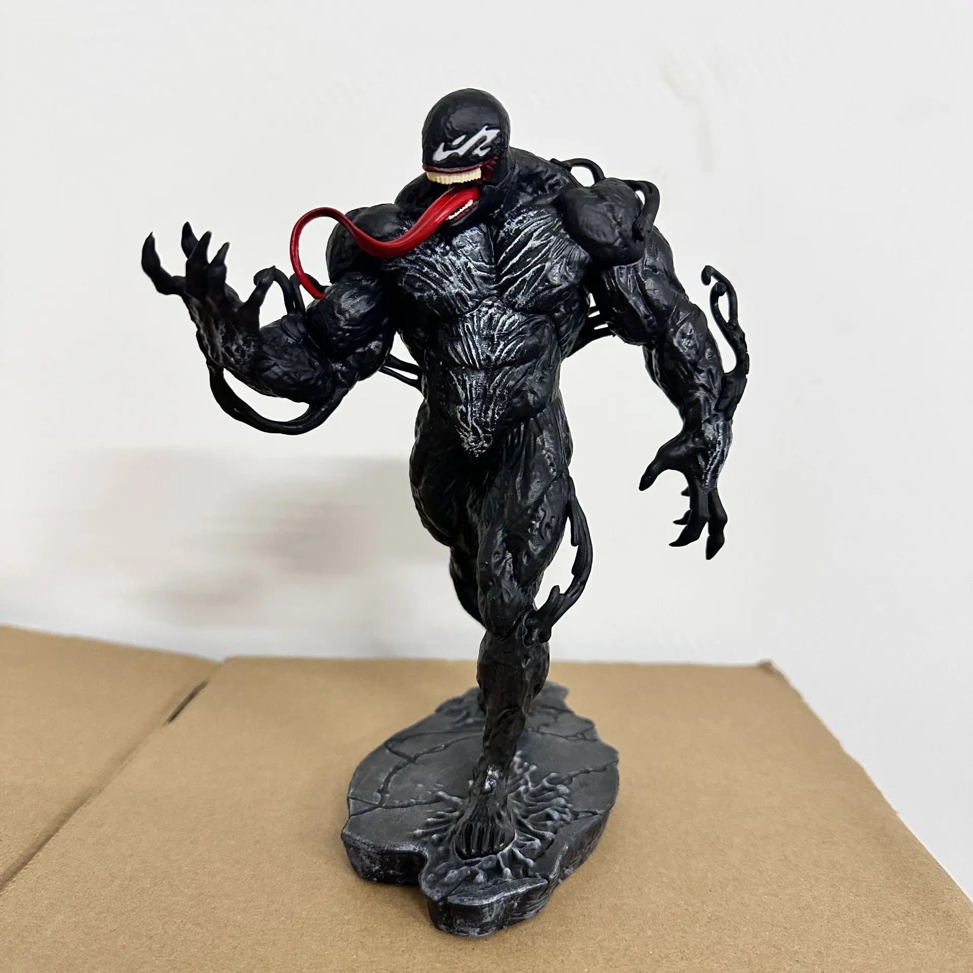 New Marvel Avengers Series DIY Red Venom Standing 30CM Large Anime Figurine Model Table Decoration Gift