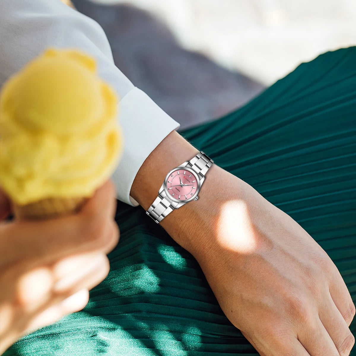 Luxury Women's Watch 29mm Fashionable Stainless Steel Rhinestone Pink Minimalist Girl Clock Outdoor Travel Women Wrist Watches