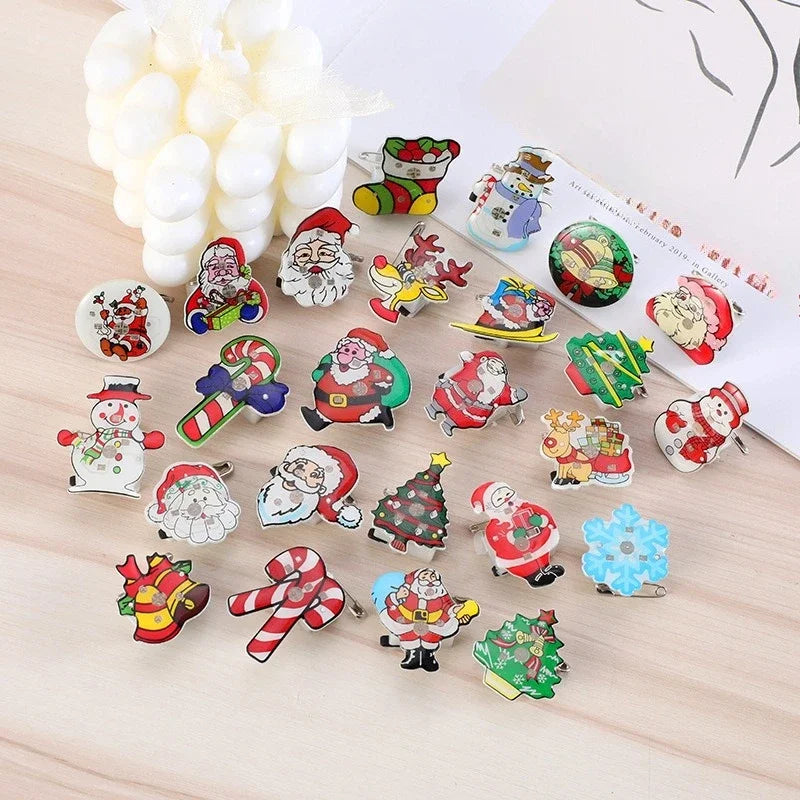 50pcs Flashing Christmas Brooch Pins Light Up Cartoon Badge Gift Stocking Xmas Holiday Party Supplies Costume Accessories