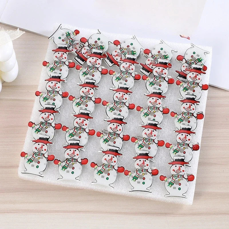 50pcs Flashing Christmas Brooch Pins Light Up Cartoon Badge Gift Stocking Xmas Holiday Party Supplies Costume Accessories
