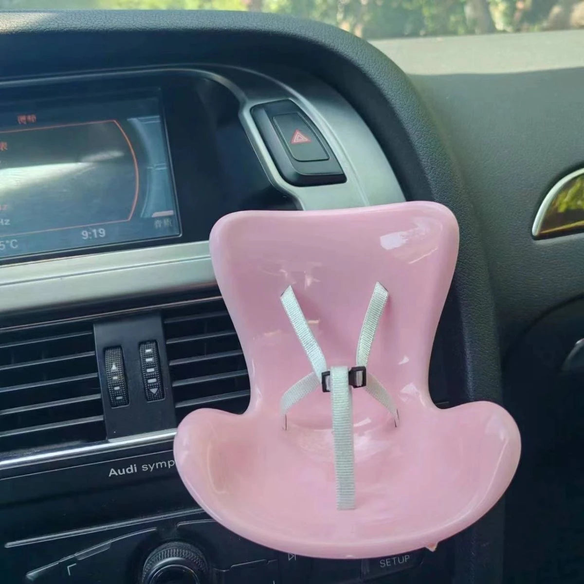 15-17cm doll Seat  Labubu carseat Safety Seat Cute Doll Air Outlet Aromatherapy decoration high-grade Car Interior Decoration