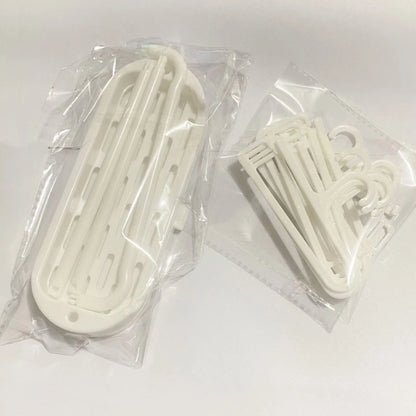 10pcs/set Mini Clothesse Clothes Hanger for Labubu and Other 17cm Dolls Labubu Shoe Rack Doll Accessories Children's Toys