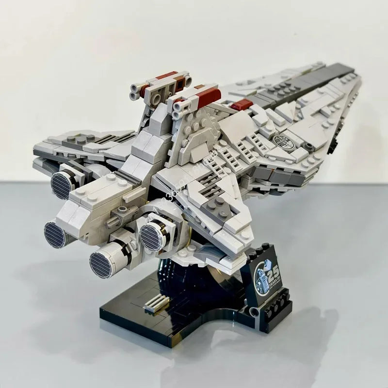 NEW 660PCS MOC Space Venator Class Star Destroyer Midi Scale Building Blocks Model Creative Expert Bricks DIY Assemble Toys Gift