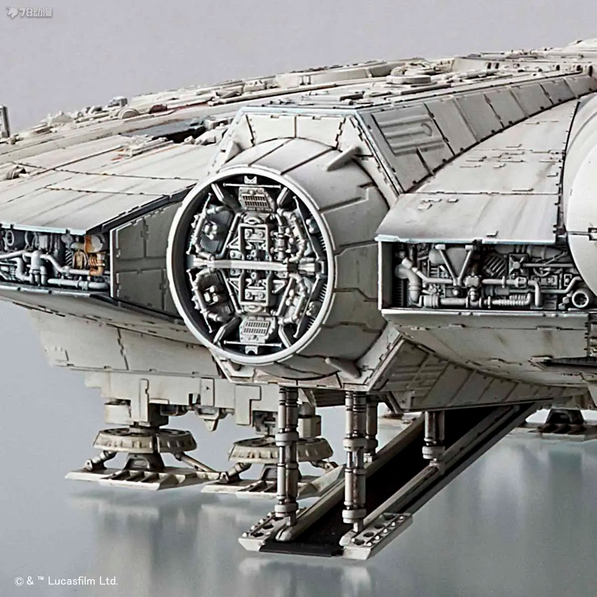 BANDAI Genuine STAR WARS Series Vehicle Series 1/144: Rise of The Millennium Falcon Skywalker Ver Assemble The Model Collect