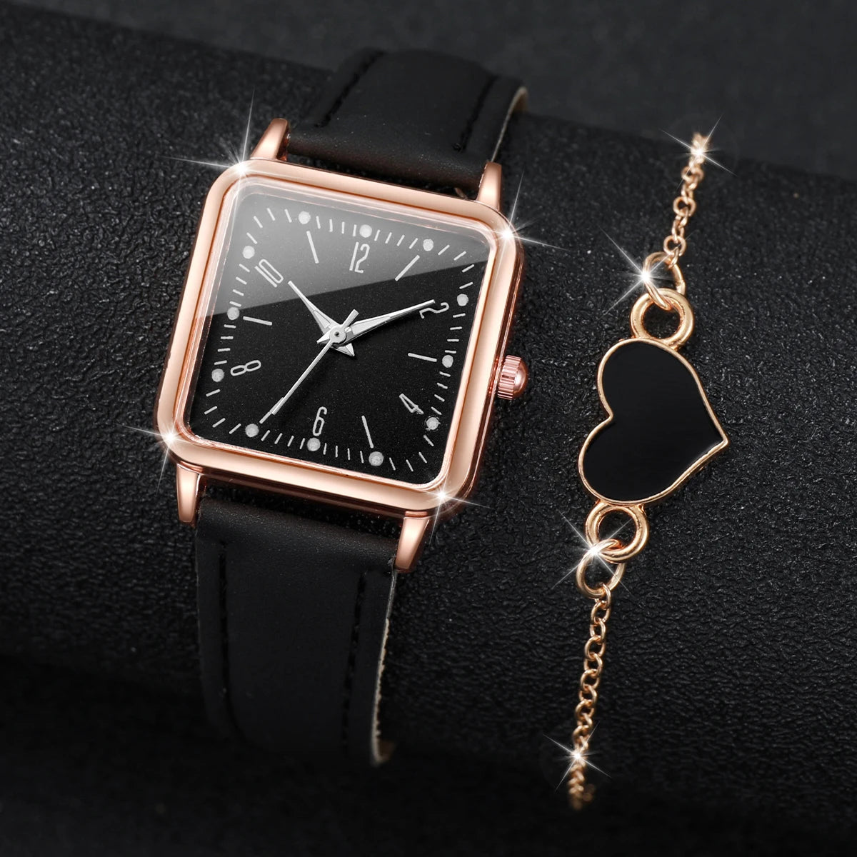 2/4PCS Fashion Square Women's Watch Leather Band Quartz Watches Heart Bracelet Set（Without Box）