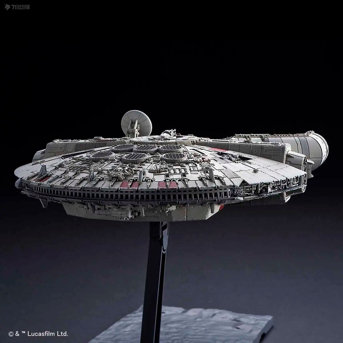 BANDAI Genuine STAR WARS Series Vehicle Series 1/144: Rise of The Millennium Falcon Skywalker Ver Assemble The Model Collect