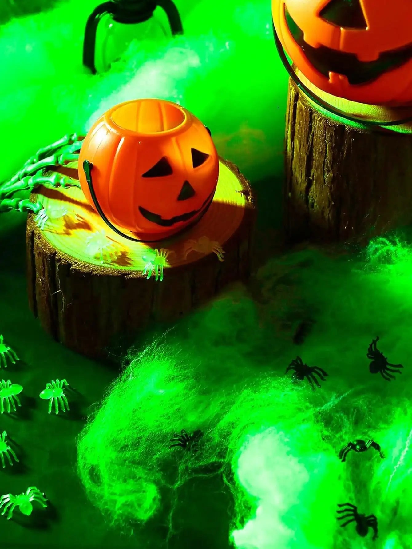 Glow-In-The-Dark Spider Web Set with Spiders, Fluorescent Expandable Spider Web for Halloween Decoration Indoor Outdoor Party